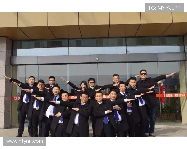 武汉网球队节奏对比分析揭示战术变化与团队协作新趋势