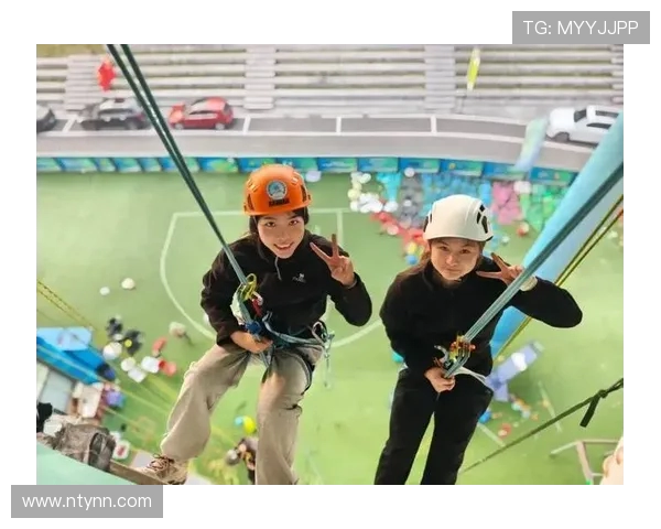 重庆攀岩队的默契配合与训练心得探讨聚焦攀岩运动发展