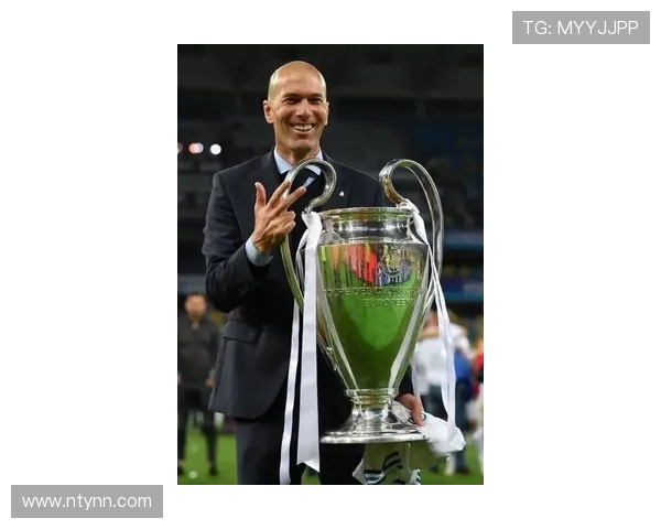 齐内丁齐达内传奇生涯回顾从绿茵大师到足坛永恒经典