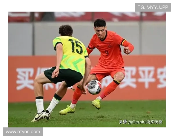 2013年中国足球队与伊拉克队精彩对决回顾与分析