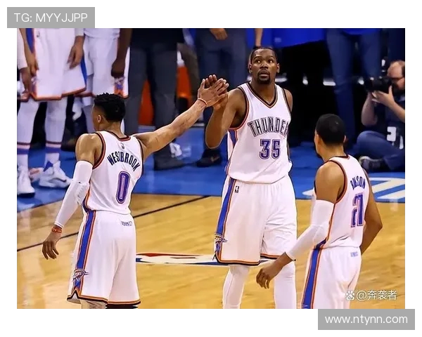 2018年NBA雷霆与热火激战回顾球星对决精彩瞬间盘点