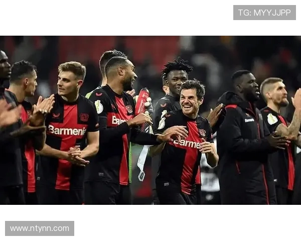 W格斯堡主场迎战拜仁慕尼黑争夺德甲荣耀的激烈对决