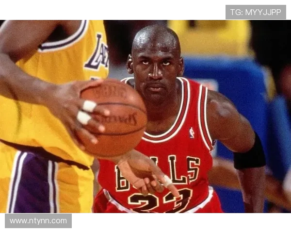 乔丹传奇:从篮球场到商业帝国的辉煌人生与不屈精神 乔丹传奇:从篮球场到商业帝国的辉煌人生与不屈精神